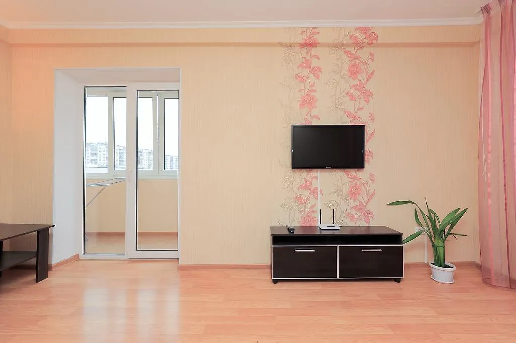 Apartment On Obolonskiy Prospect 12 Киев